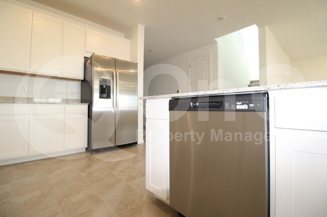 Building Photo - 17606 S Ridgerunner Dr