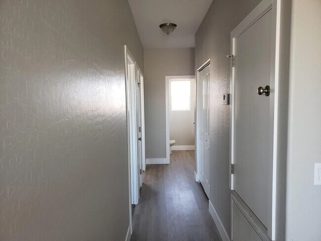Foto del edificio - 1561 S Dandelion St