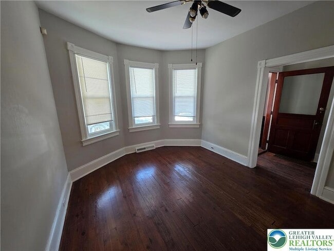 Foto del edificio - 816 Jackson St