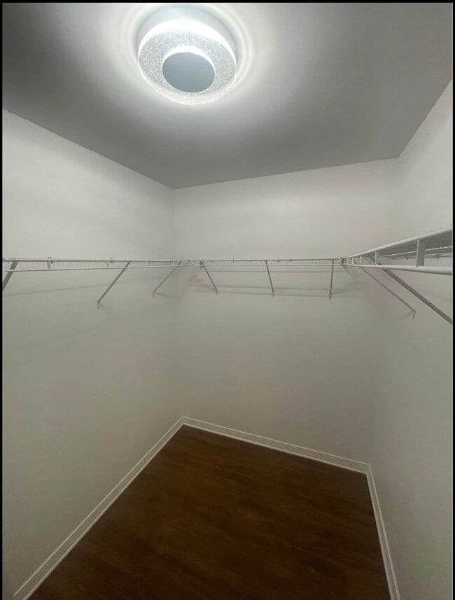 Foto del edificio - 5222 Medina Rd