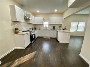 Building Photo - 3631 Bourland St