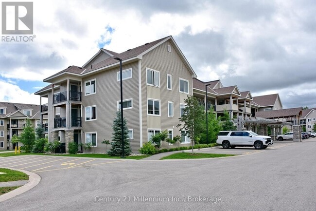 Photo du bâtiment - 5-205 Anchorage Cres