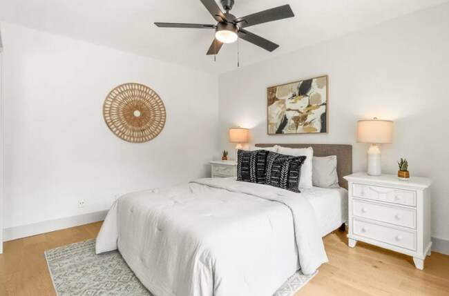 Foto del edificio - 1380 Pauline Dr