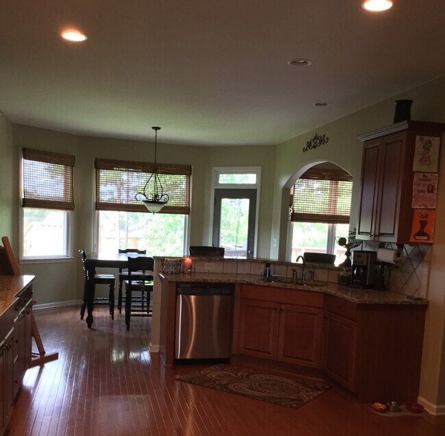 Building Photo - 69 Timber Hollow Ct