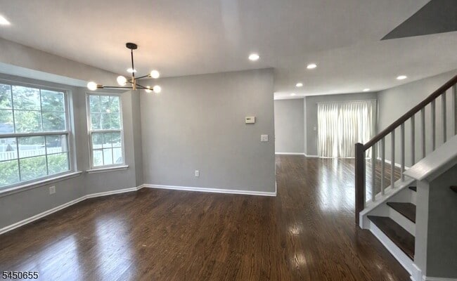 Building Photo - 2501 Vantage Ct