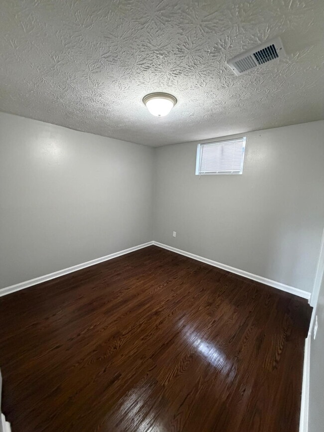 Building Photo - 159 Miller Dr