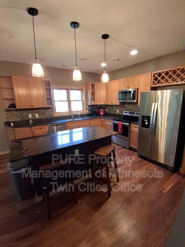 Building Photo - 24424 Allen Dr NE