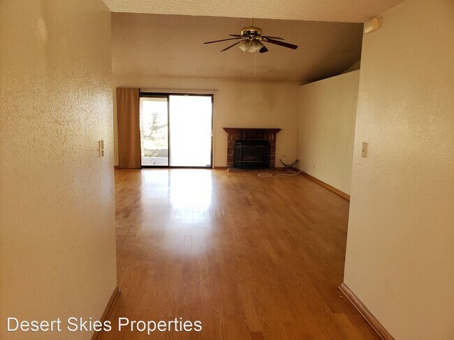 Building Photo - 3 br, 2 bath House - 4701 Grandview Dr