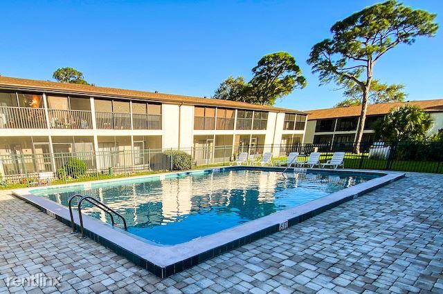 Foto principal - 430 Breakwater Dr