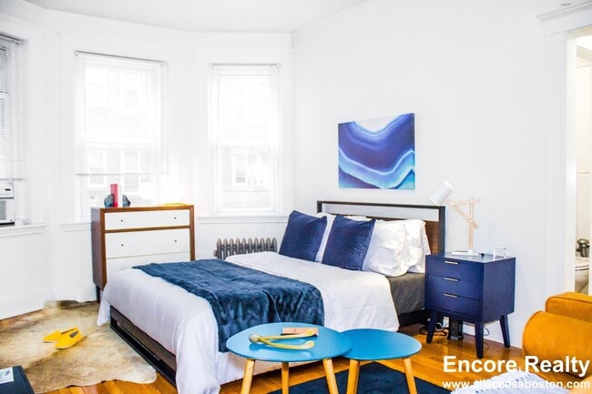 Foto del edificio - 121 Park Dr