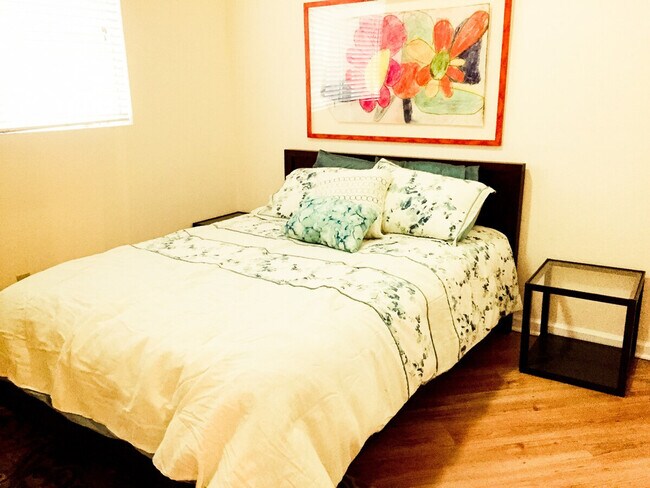 Foto del edificio - 14811 Great Willow Dr