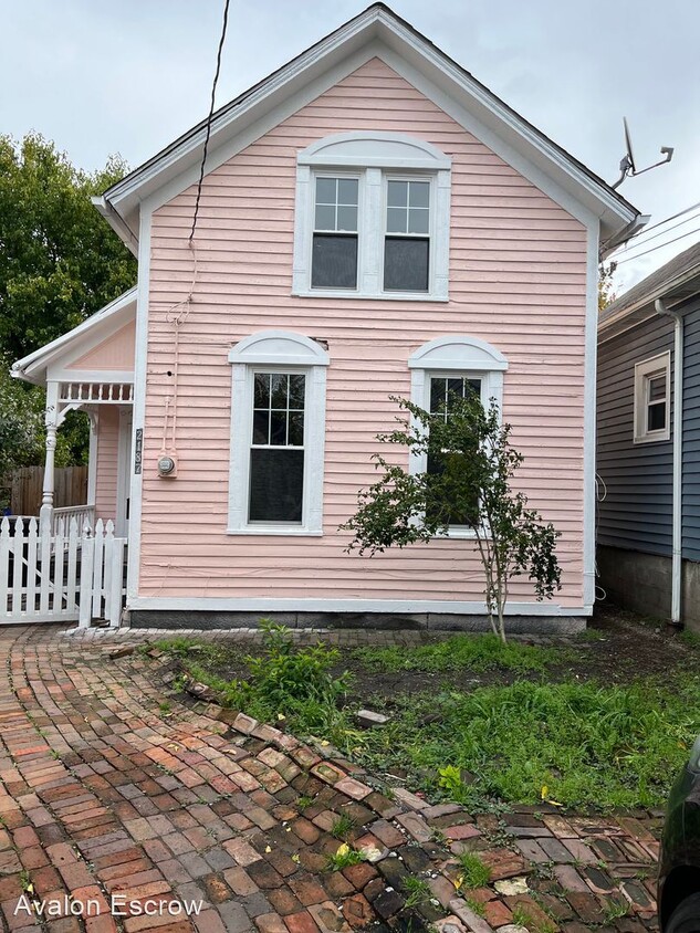 Primary Photo - 3 br, 1 bath House - 2187 Columbus Rd