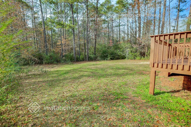 Building Photo - 237 W James Cir