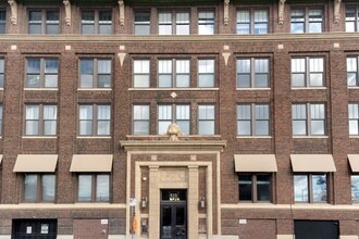 Building Photo - 523 Grand Blvd