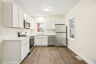 Building Photo - 145 S Pitt St