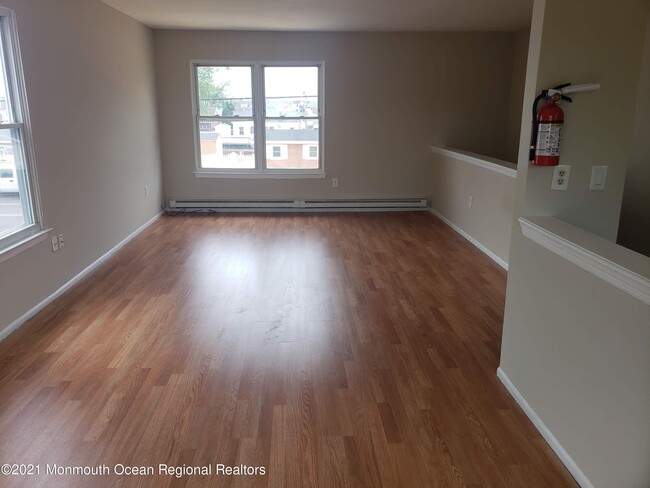 Building Photo - 886 Jane Dr