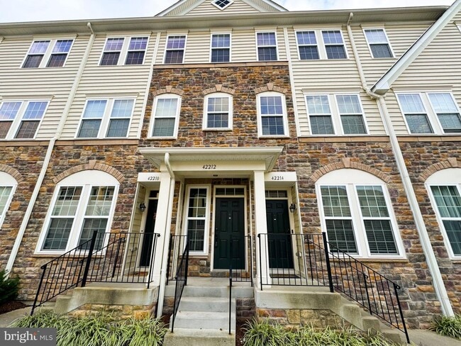 Photo - 42212 Water Iris Terrace Townhome