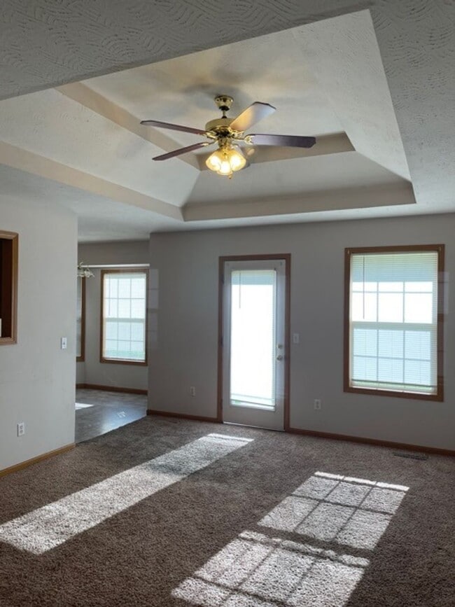 Building Photo - 124 Arrowhead Rd