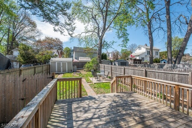 Foto del edificio - 108 Lafayette St