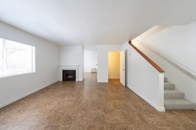 Foto del interior - 1611 S Bundy Dr