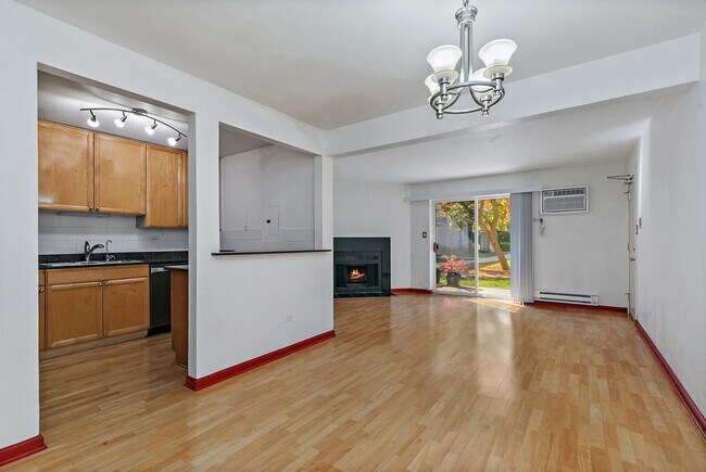 Building Photo - 522 Spruce Dr