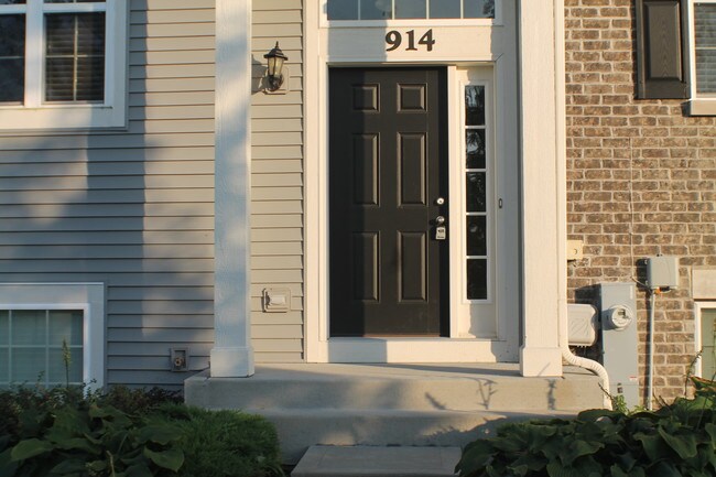 Building Photo - 914 Richard Brown Blvd