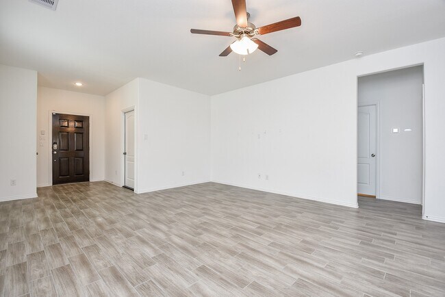 Building Photo - 31326 Black Frst Xing