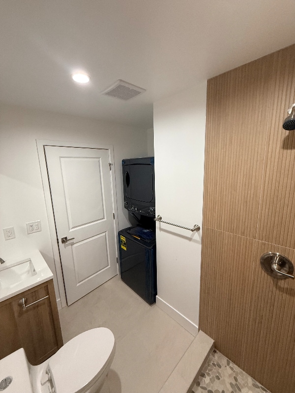 Building Photo - 442 E 44th Cir