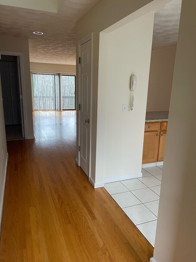 5 Wake Robin Rd Unit 2702, Lincoln, RI 02865 Condo for Rent in