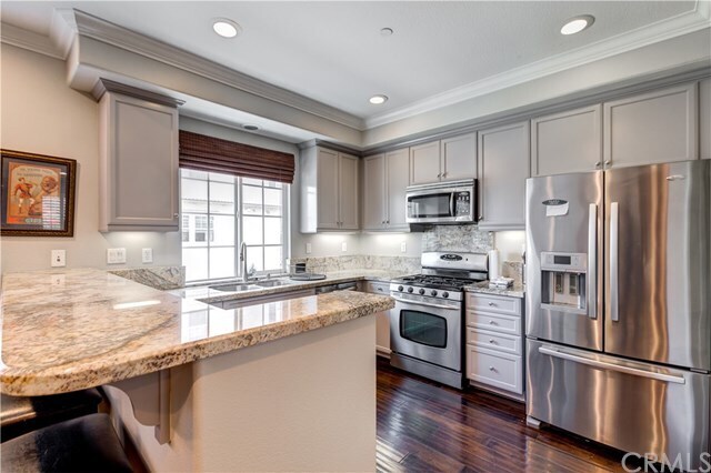 Foto principal - 15212 Cambridge St