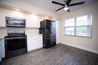 Building Photo - 1300 SW 125th Ave