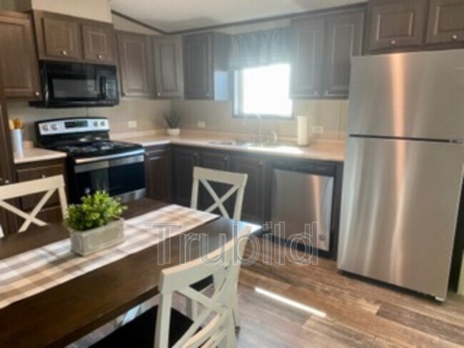 Foto del edificio - 26 N Lucky Ln