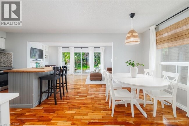 Building Photo - 508 Brookmill Crescent