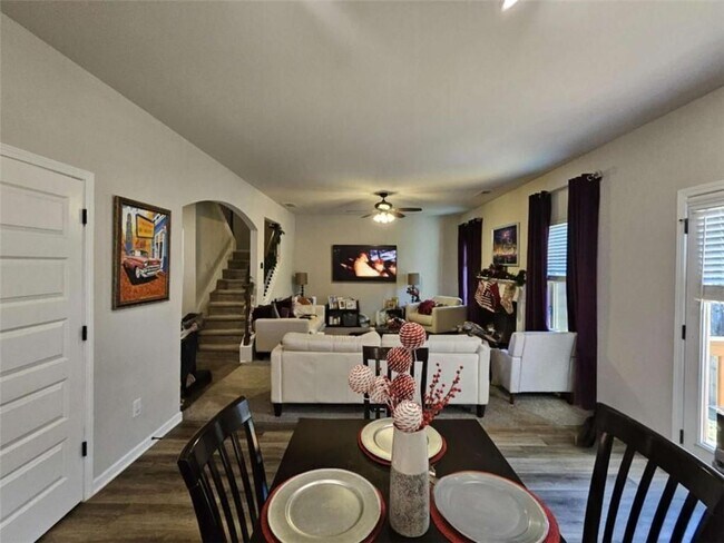 Building Photo - 4962 Zoya Ct