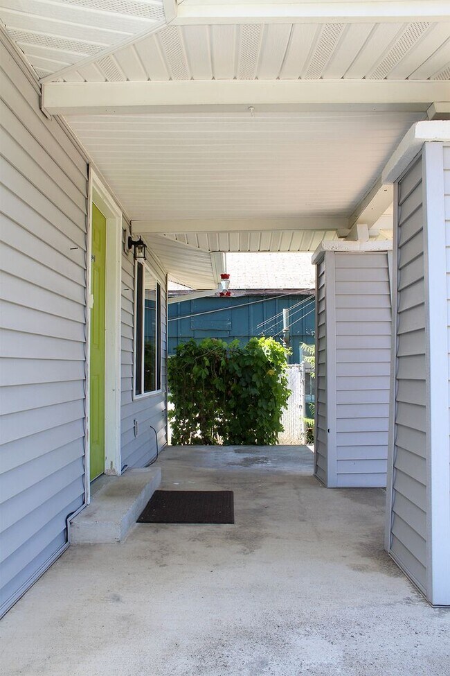 Foto del edificio - Beautifully Updated 1+ Bed NE PDX Bungalow...