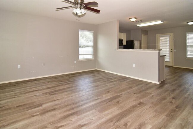 Building Photo - 11525 Hungry Horse Dr