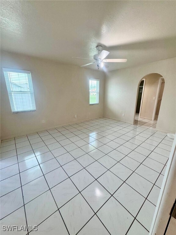 Foto del edificio - 415 SE 12th Ct