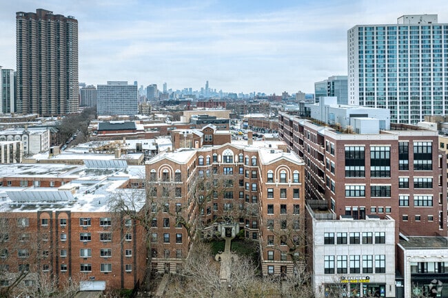 Aerial Context - 725 W Sheridan Rd