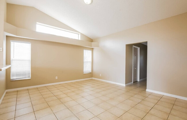 Building Photo - 8718 Sandy Plains Dr