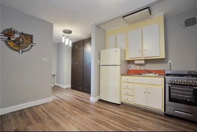 Building Photo - 2727 Ocean Pkwy