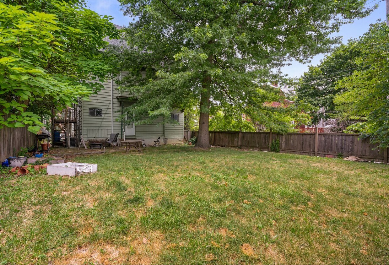 Primary Photo - 5720 Rippey Street