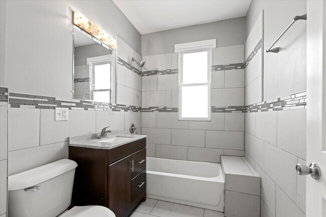 Foto del edificio - 5344 W Eddy St