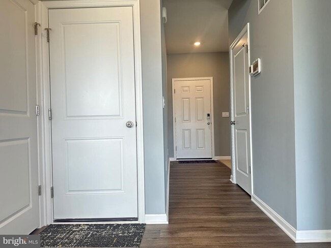 Building Photo - 328 Gatehouse Pl