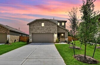 Building Photo - 16439 Big Hickory Dr