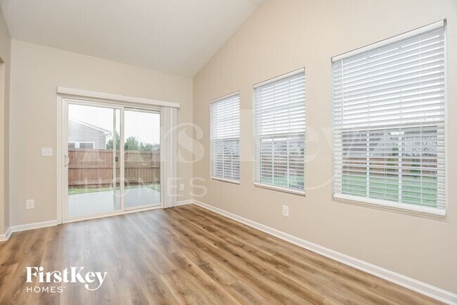 Foto del edificio - 792 Gloucester Ln