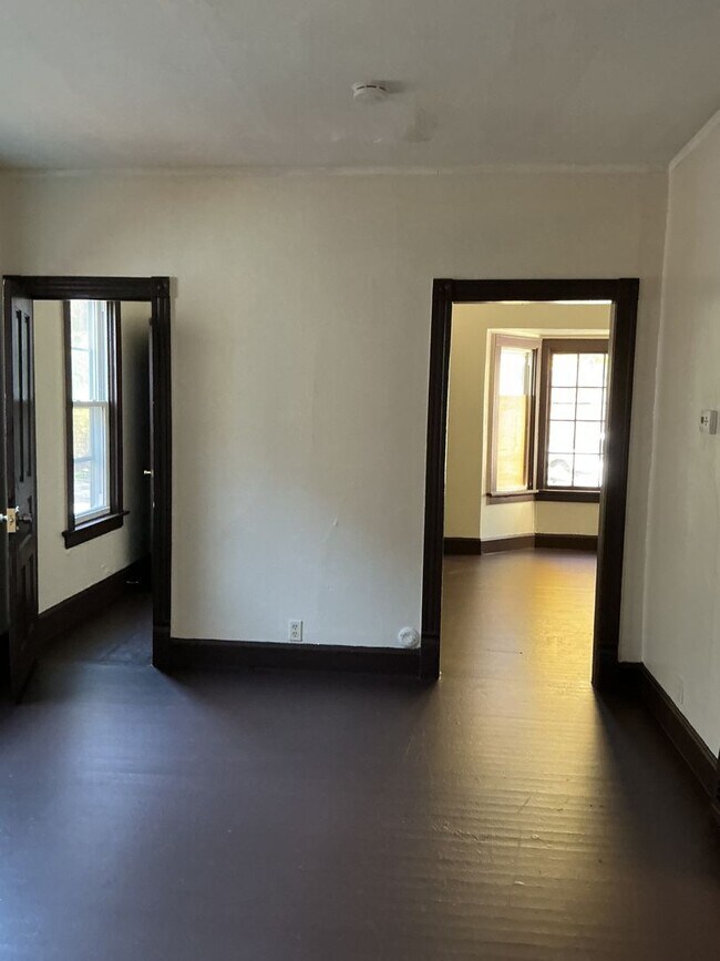 Foto del edificio - 4 Bedroom Single Family Home