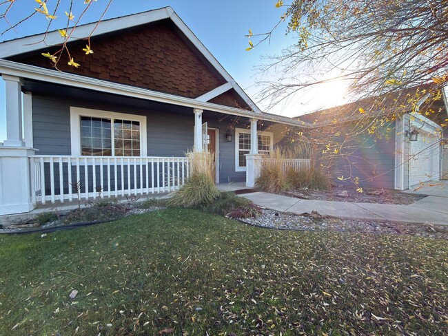 Foto del edificio - 1316 Robie Ln