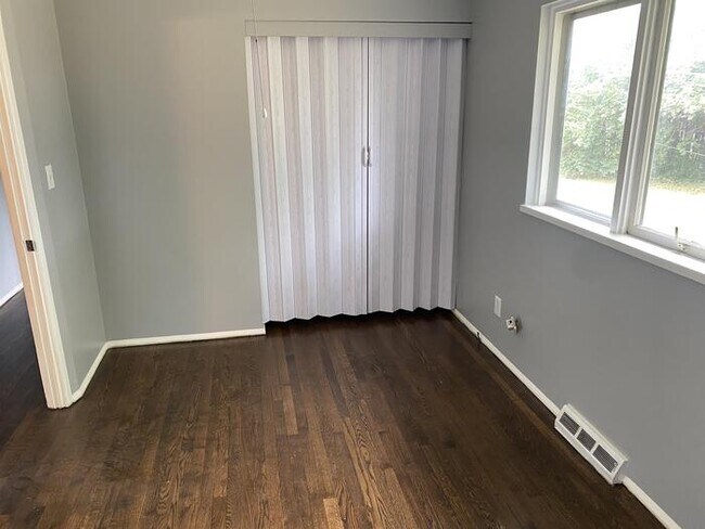 Foto del edificio - 7712 E 88th St