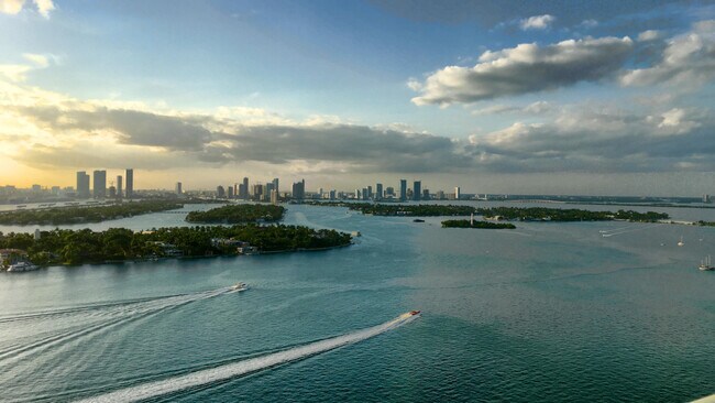Foto del edificio - 650 West Ave