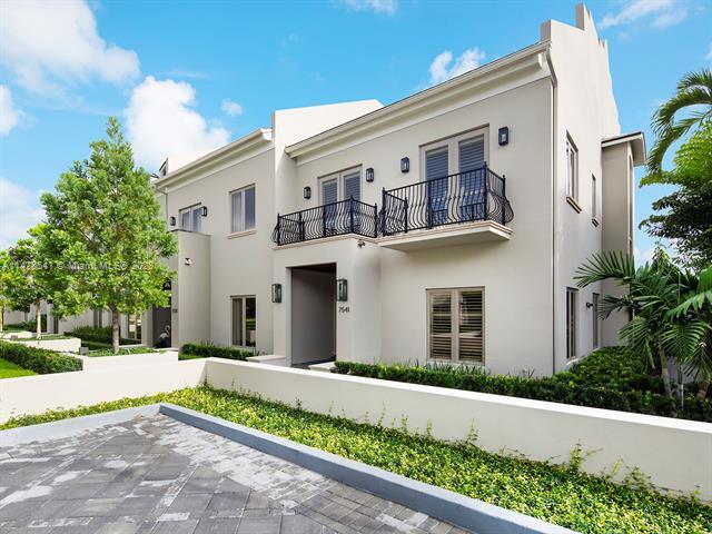 Building Photo - 7541 SW 56th Ct